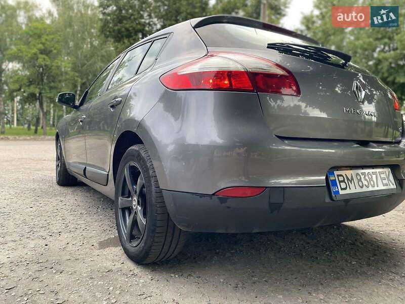 Хэтчбек Renault Megane 2011 в Сумах