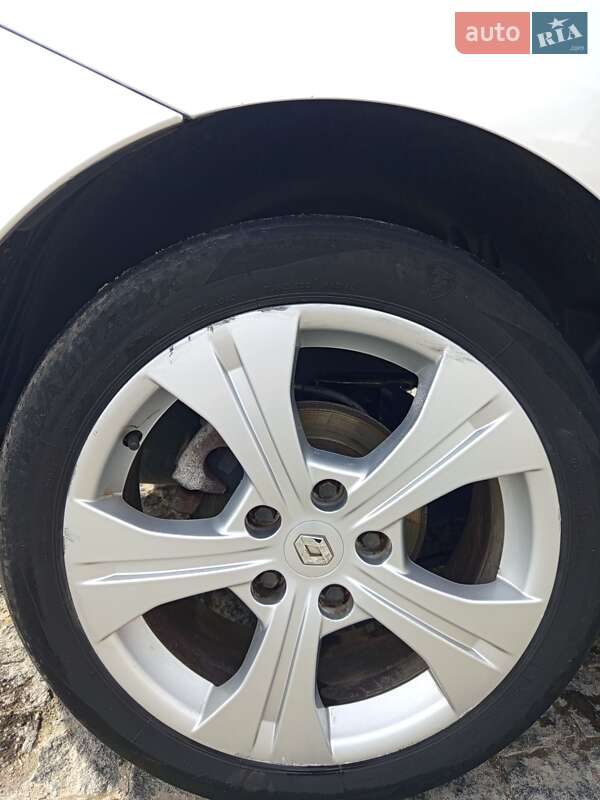 Универсал Renault Megane 2011 в Золочеве