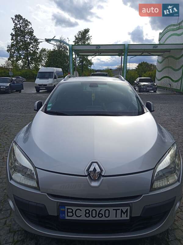 Универсал Renault Megane 2011 в Золочеве