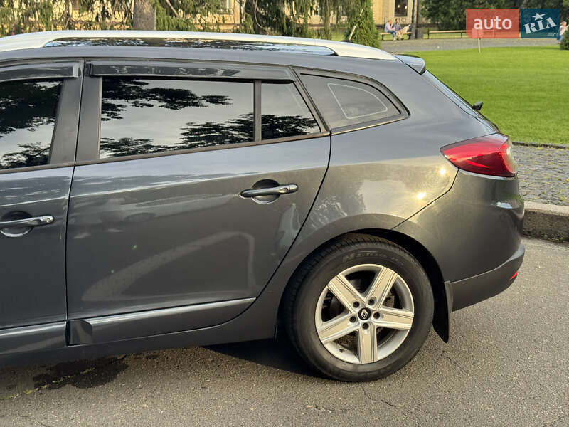 Универсал Renault Megane 2014 в Киеве