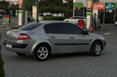 Седан Renault Megane 2004 в 