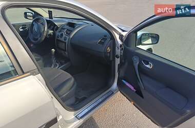 Хэтчбек Renault Megane 2005 в 