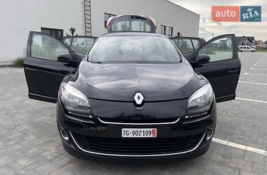 Хетчбек Renault Megane 2012 в 