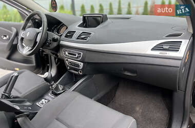 Хетчбек Renault Megane 2012 в 