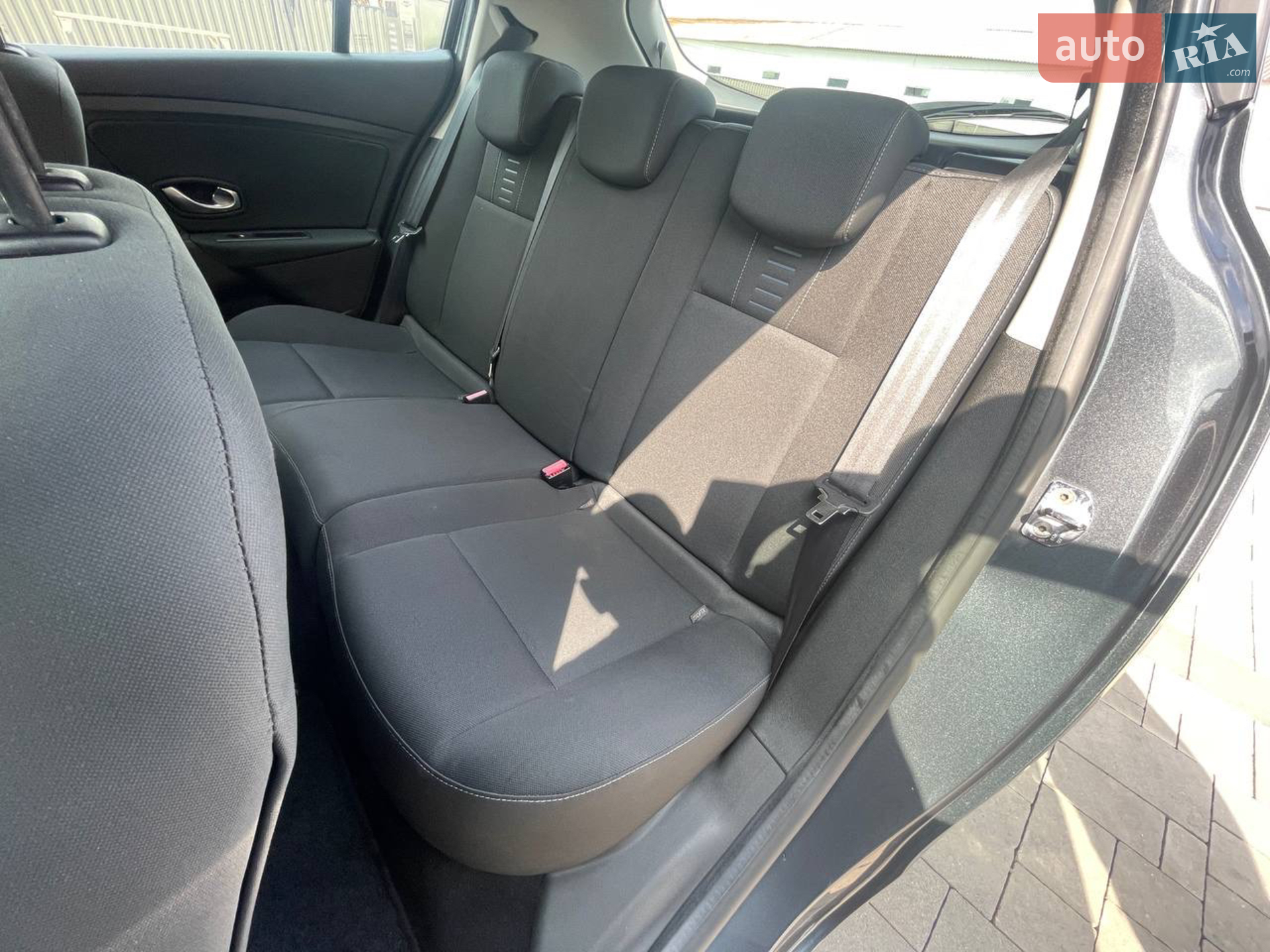 2010 Renault Megane - мініатюра 16