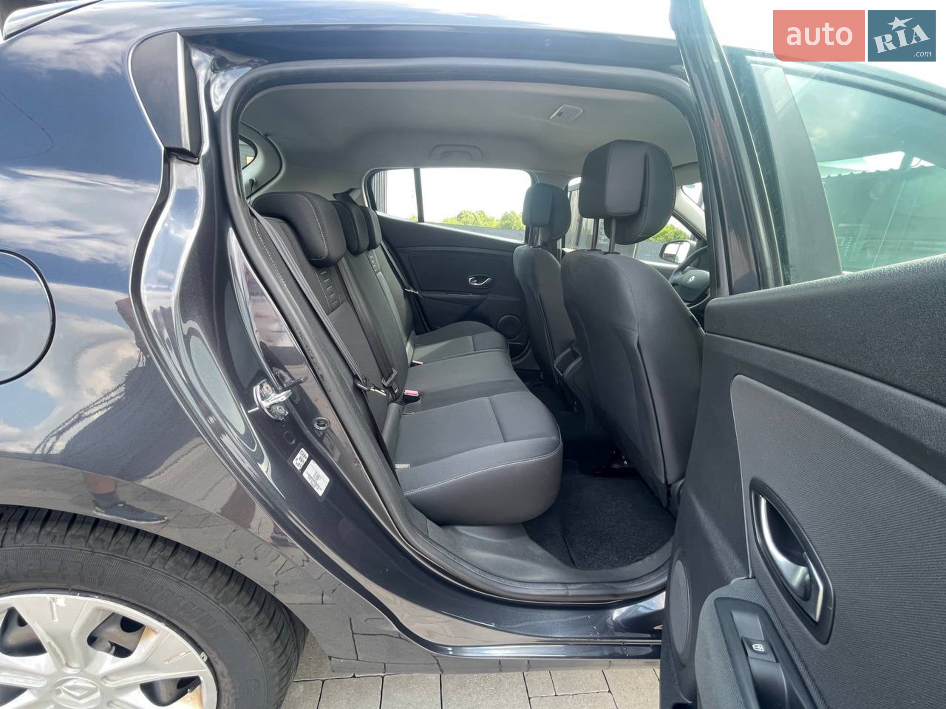 2010 Renault Megane - мініатюра 20