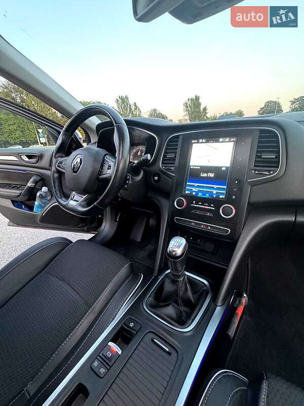 Универсал Renault Megane 2017 в Запорожье фото 10 Универсал Renault Megane 2017 в Запорожье