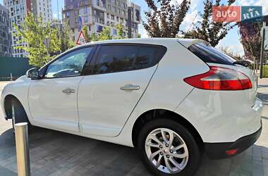 Хетчбек Renault Megane 2013 в 