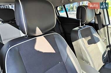 Хетчбек Renault Megane 2013 в 