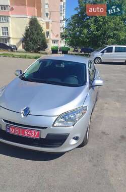 Хэтчбек Renault Megane 2011 в Полтаве