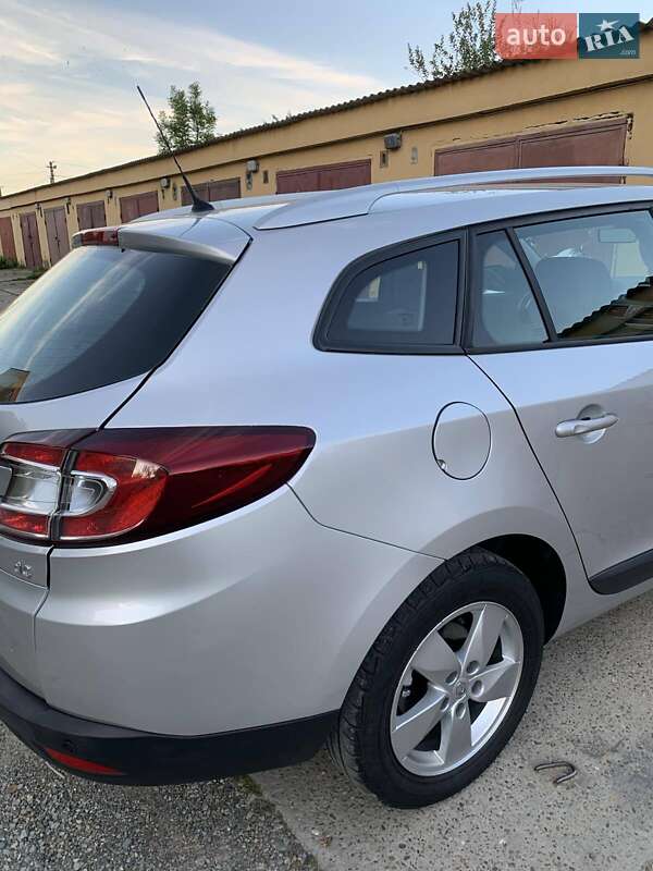 Універсал Renault Megane 2011 в Івано-Франківську