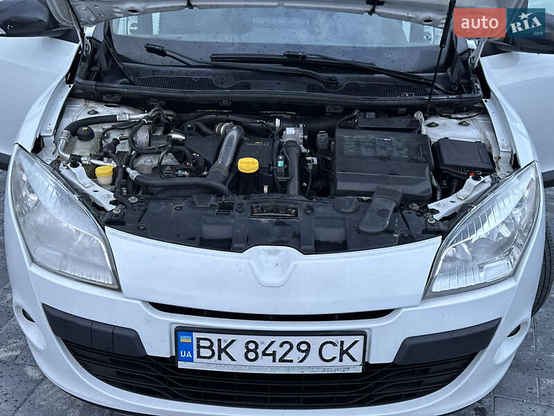 Универсал Renault Megane 2011 в Звягеле
