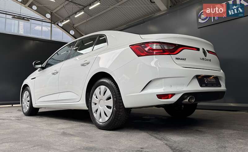 Седан Renault Megane 2018 в Киеве