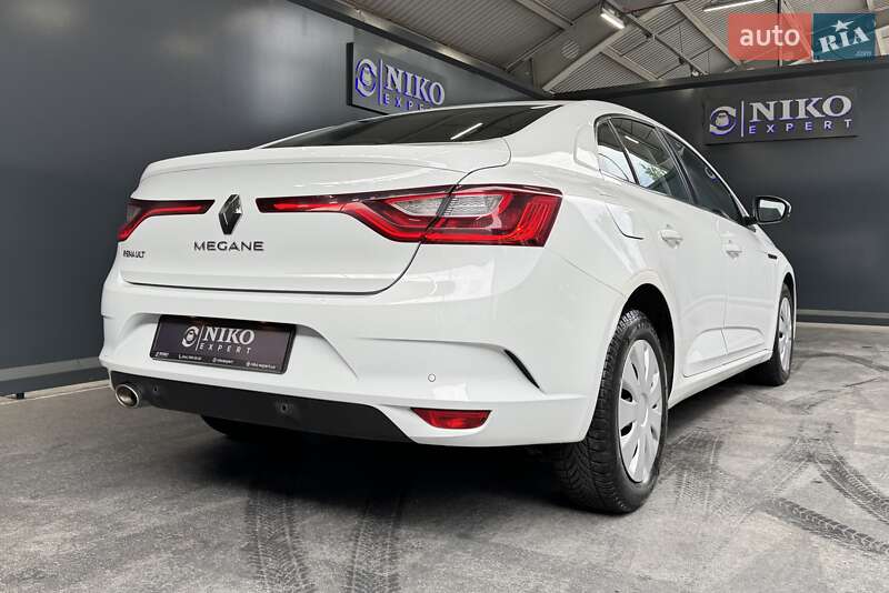 Седан Renault Megane 2018 в Киеве