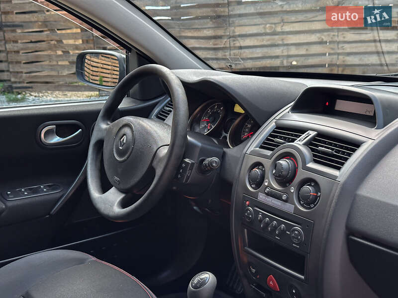 Универсал Renault Megane 2007 в Бродах фото 105 Универсал Renault Megane 2007 в Бродах