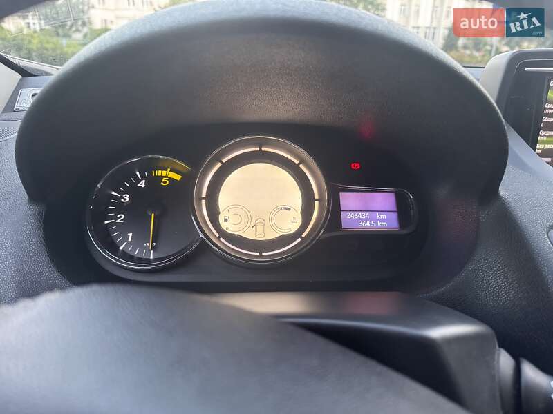 Хэтчбек Renault Megane 2014 в Киеве