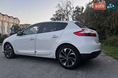 Хэтчбек Renault Megane 2014 в 