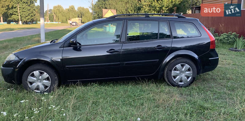 Универсал Renault Megane 2009 в Вишневом фото 4 Универсал Renault Megane 2009 в Вишневом