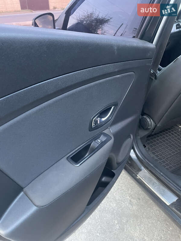 Універсал Renault Megane 2012 в Кривому Розі