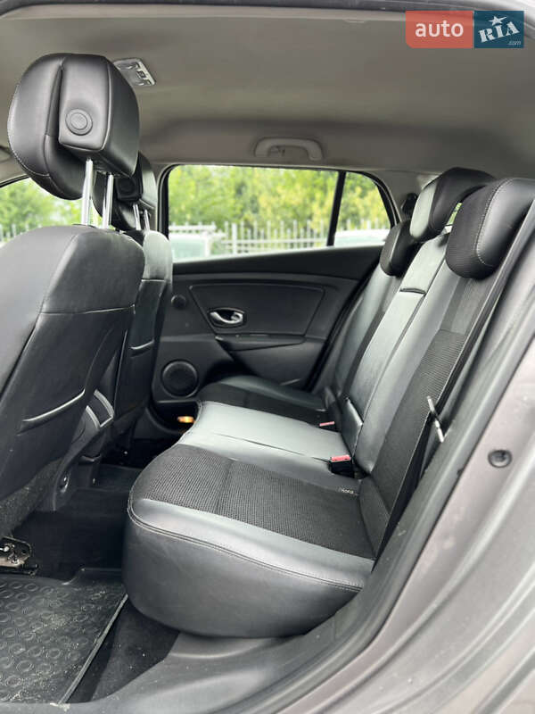 Универсал Renault Megane 2010 в Староконстантинове