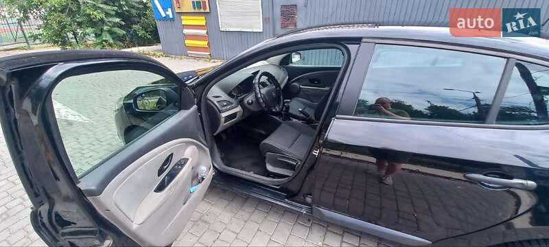Хетчбек Renault Megane 2011 в Дніпрі фото 8 Хетчбек Renault Megane 2011 в Дніпрі