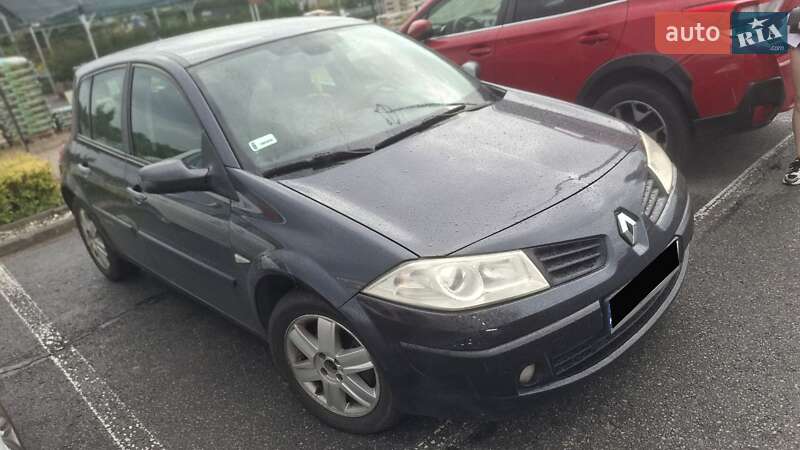 Хэтчбек Renault Megane 2008 в 
