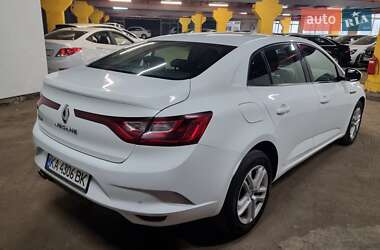 Седан Renault Megane 2020 в 