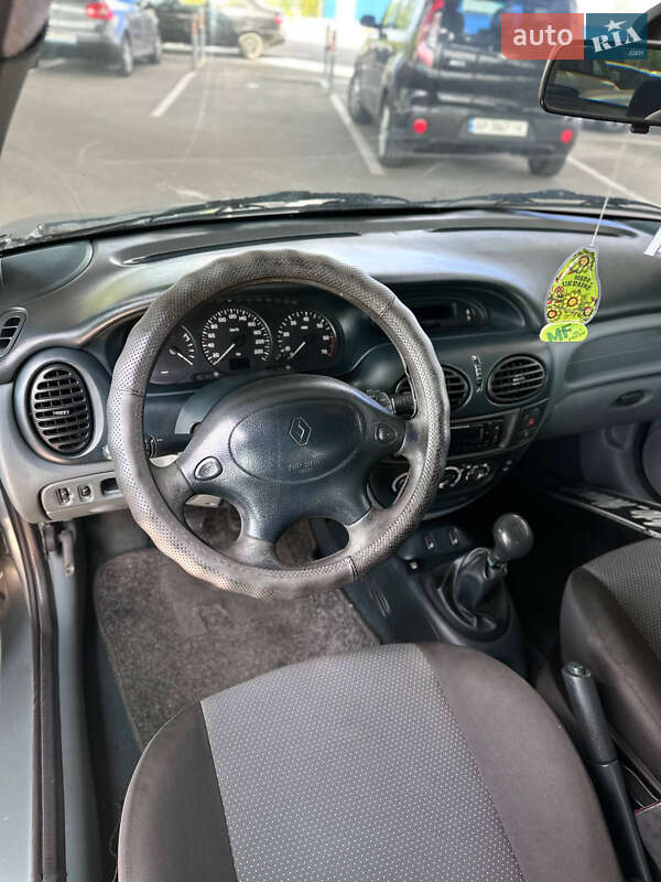 Хетчбек Renault Megane 1998 в Запоріжжі