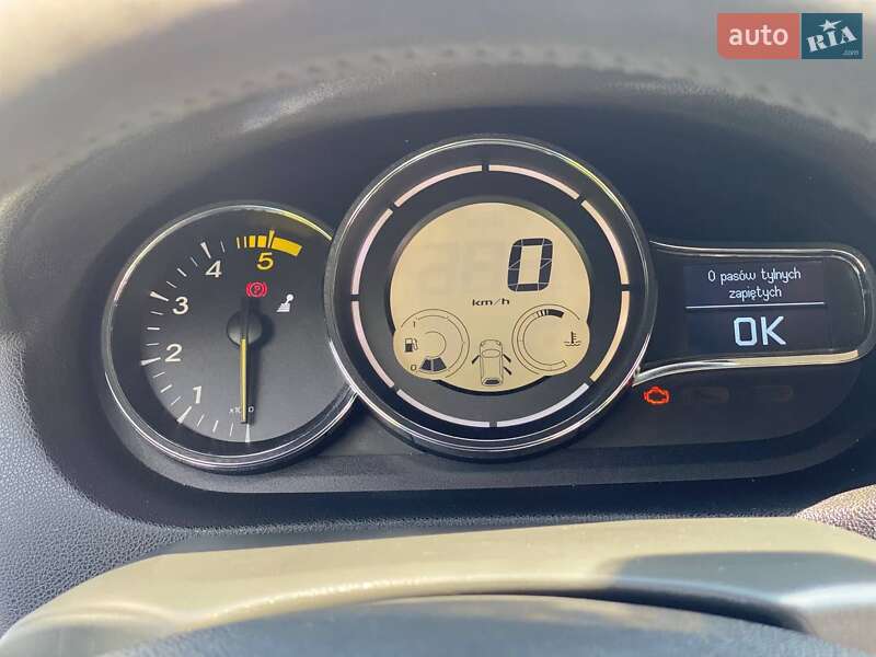 Універсал Renault Megane 2011 в Радивиліві фото 18 Універсал Renault Megane 2011 в Радивиліві