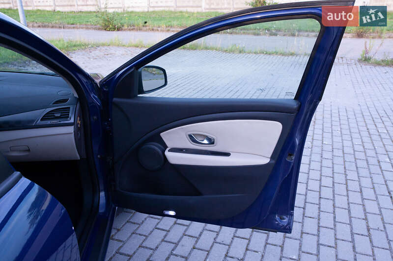 Универсал Renault Megane 2012 в Львове фото 26 Универсал Renault Megane 2012 в Львове