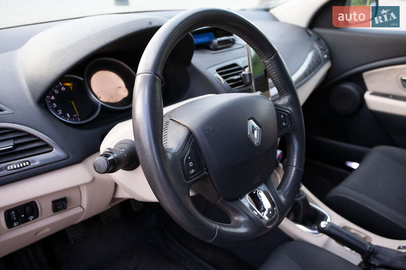 Универсал Renault Megane 2012 в Львове фото 31 Универсал Renault Megane 2012 в Львове