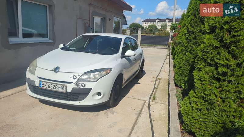 Renault Megane 2011 Renault Megane 2011