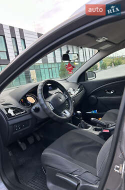 Универсал Renault Megane 2011 в 