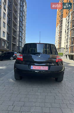 Хэтчбек Renault Megane 2007 в 