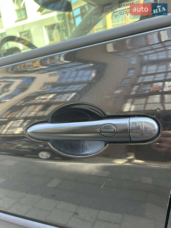 Хэтчбек Renault Megane 2007 в Ивано-Франковске фото 29 Хэтчбек Renault Megane 2007 в Ивано-Франковске