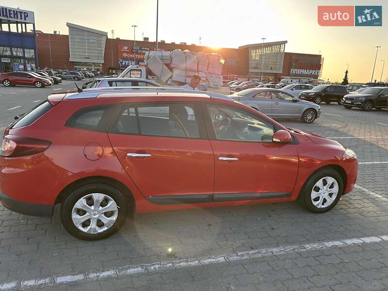 Універсал Renault Megane 2011 в Львові фото 6 Універсал Renault Megane 2011 в Львові