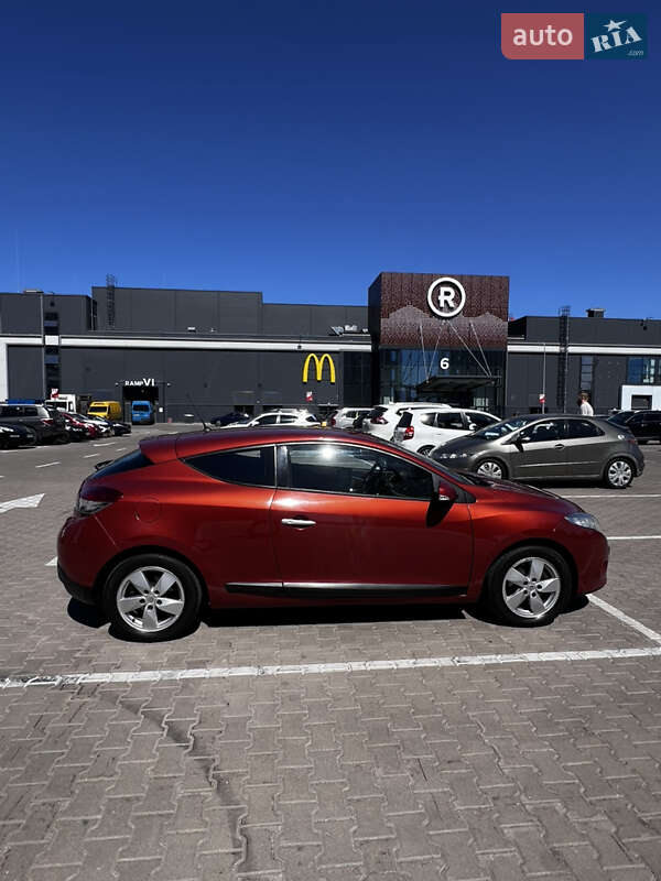 Купе Renault Megane 2011 в Києві