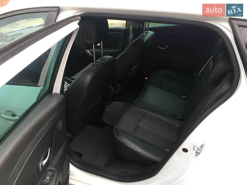 Универсал Renault Megane 2011 в Карловке