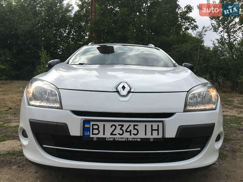 Универсал Renault Megane 2011 в Карловке