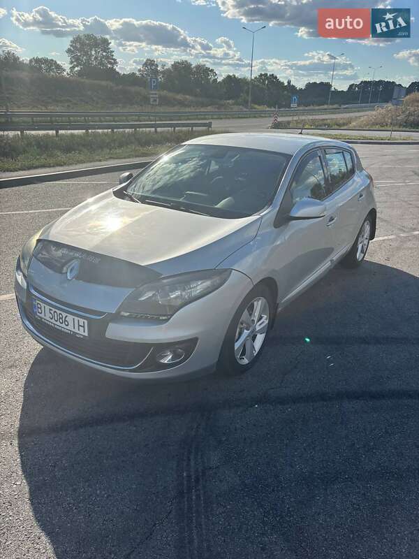 Хэтчбек Renault Megane 2013 в Полтаве фото 5 Хэтчбек Renault Megane 2013 в Полтаве
