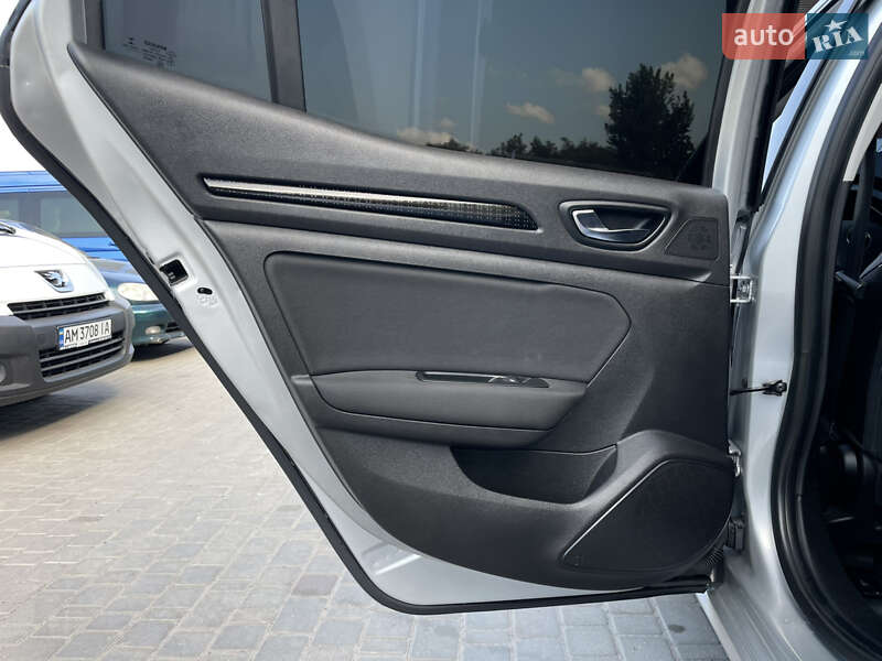 Хэтчбек Renault Megane 2016 в Бердичеве фото 26 Хэтчбек Renault Megane 2016 в Бердичеве