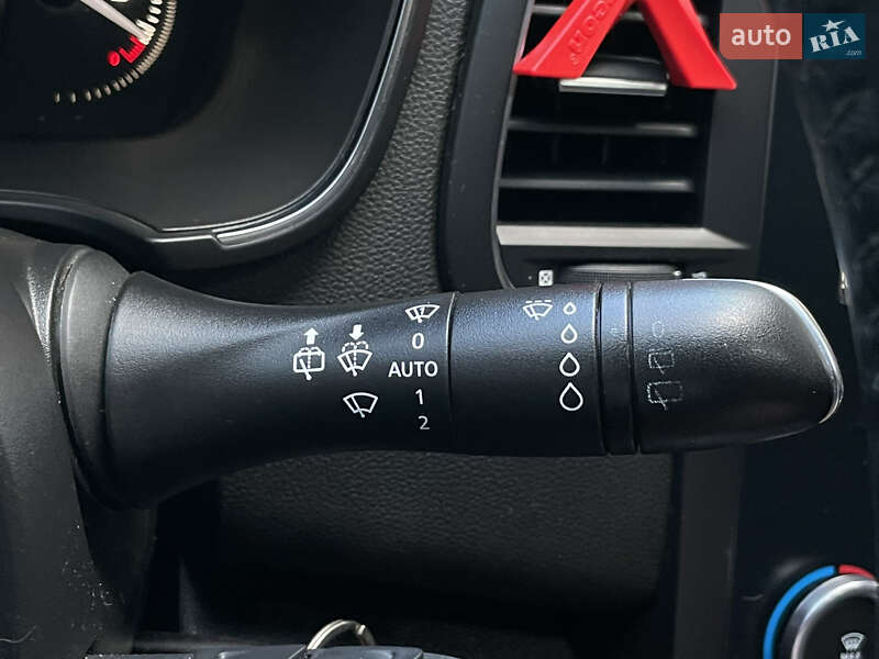 Хэтчбек Renault Megane 2016 в Бердичеве фото 45 Хэтчбек Renault Megane 2016 в Бердичеве