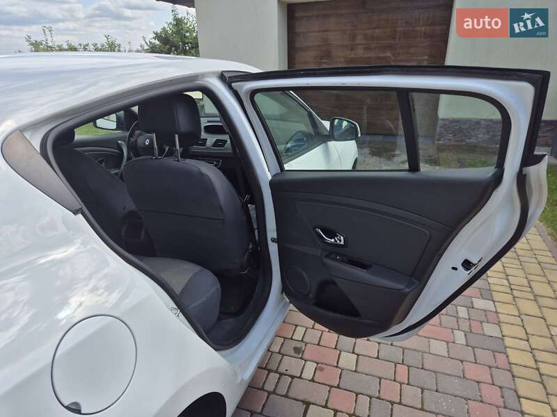 Хэтчбек Renault Megane 2015 в Ровно