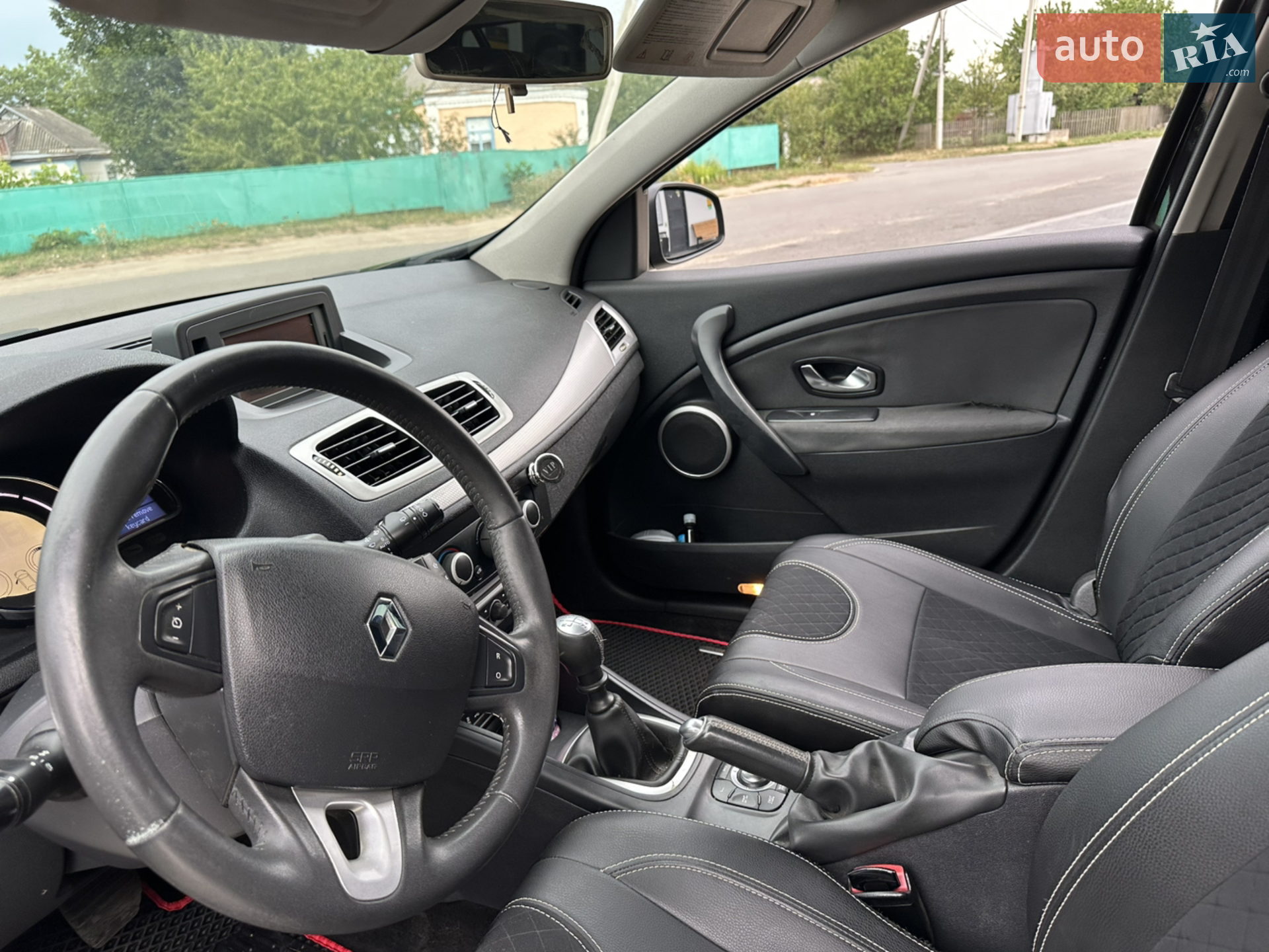 2010 Renault Megane - мініатюра 12