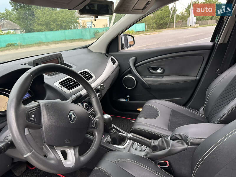 Універсал Renault Megane 2010 в Новоархангельську фото 12 Універсал Renault Megane 2010 в Новоархангельську