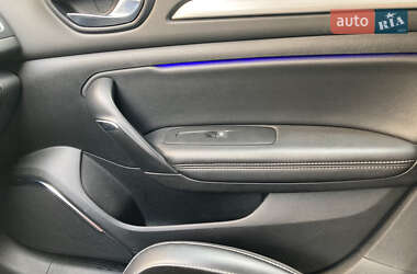 Хэтчбек Renault Megane 2017 в 