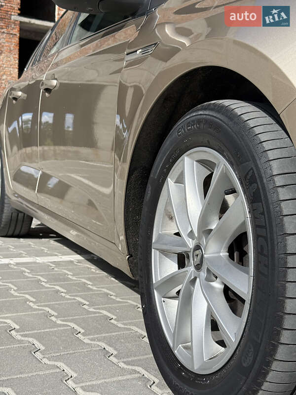 Универсал Renault Megane 2017 в Тернополе фото 6 Универсал Renault Megane 2017 в Тернополе