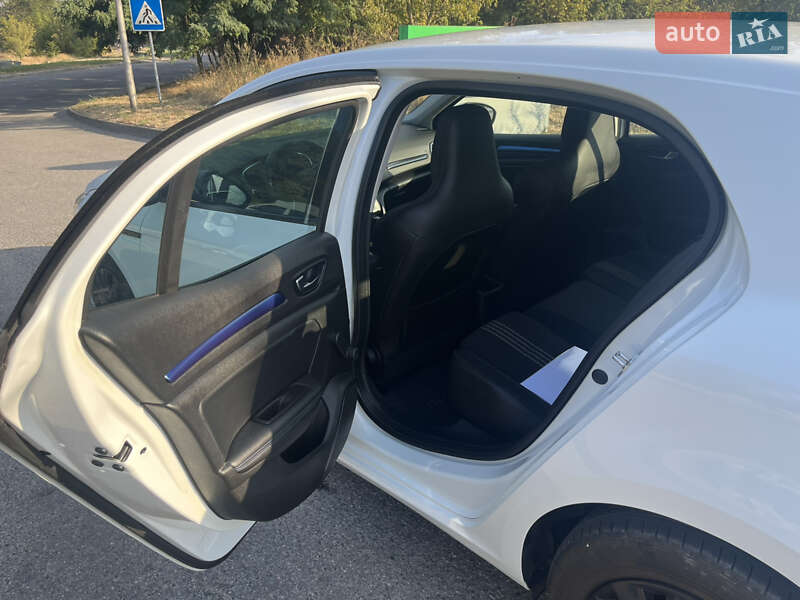 Хетчбек Renault Megane 2016 в Запоріжжі