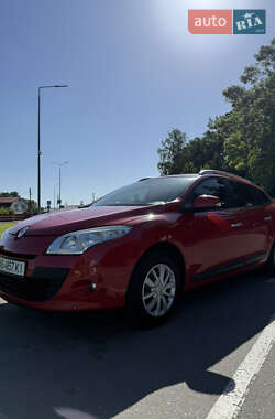 Универсал Renault Megane 2012 в 