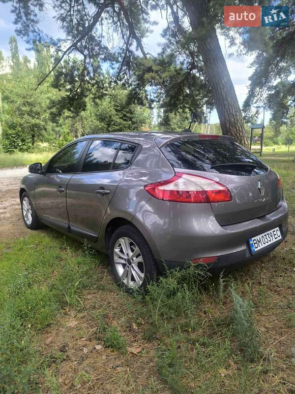 Хэтчбек Renault Megane 2010 в Ахтырке фото 2 Хэтчбек Renault Megane 2010 в Ахтырке